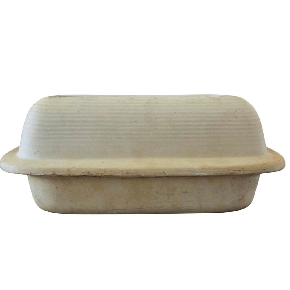 Pampered Chef Family Heritage Collection Stoneware Roaster pan & lid